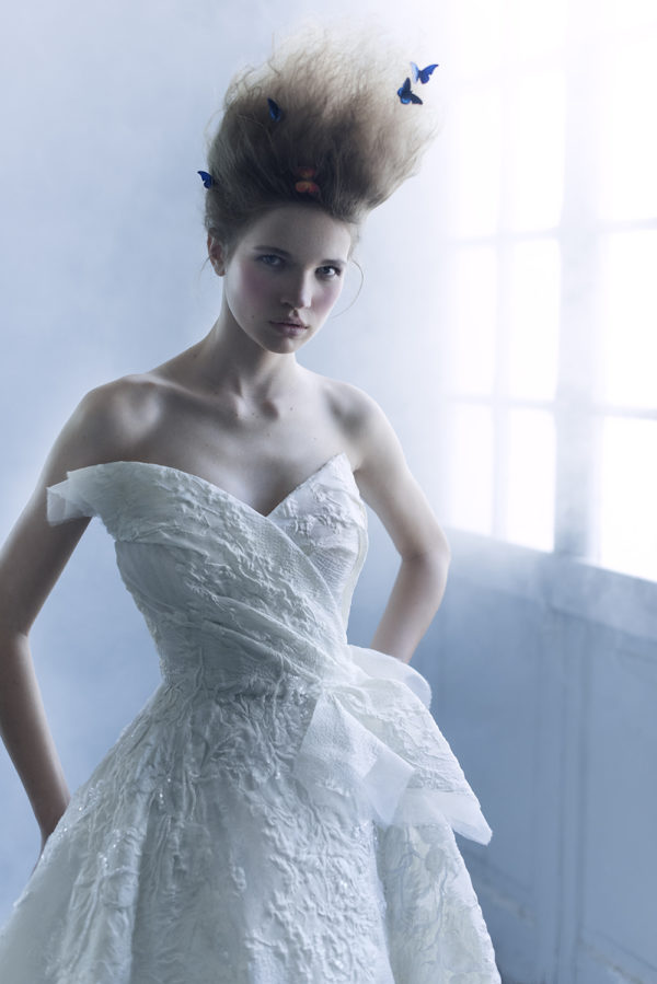 httpsapi.esposacouture.comcontentuploadsCampaignYameen Esposacouture 2020 Bridal Wedding Dress 3