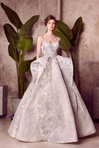 httpsapi.esposacouture.comcontentuploadsCollectionPicture247Ballgown Wedding Dress EsposaCouture Lavania 1