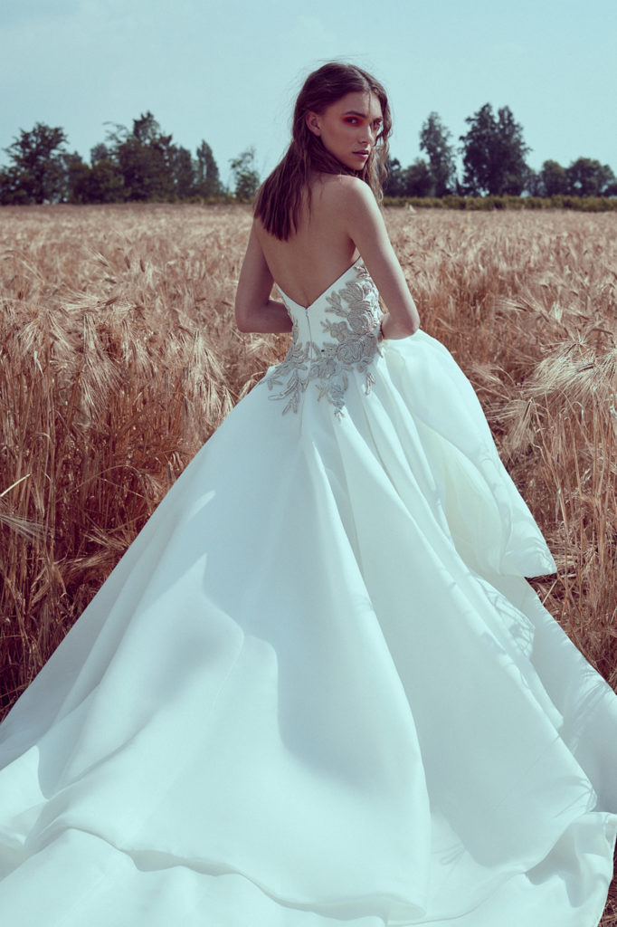 httpsapi.esposacouture.comcontentuploadsCollectionPictureBall Gown Wedding Dress Plume by Esposa Opus 3